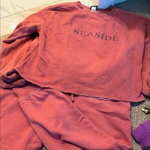 Seaside jogger and cropped sweatshirt set, barely worn